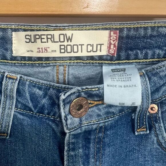 Levi's 518 Superlow Boot Cut Jeans Juniors size 9 M Distressed Denim - Picture 7 of 8